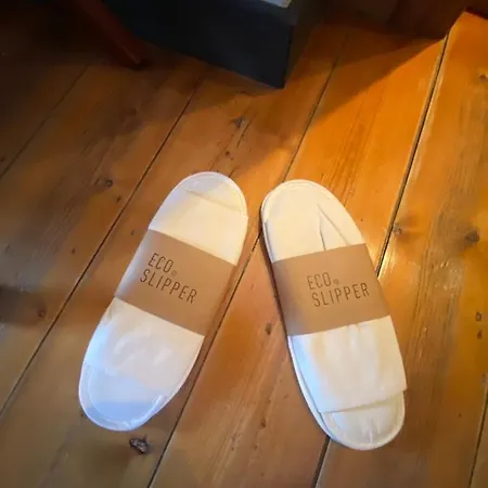 Bed and Breakfast Artist's Loft & Garden Γάνδη