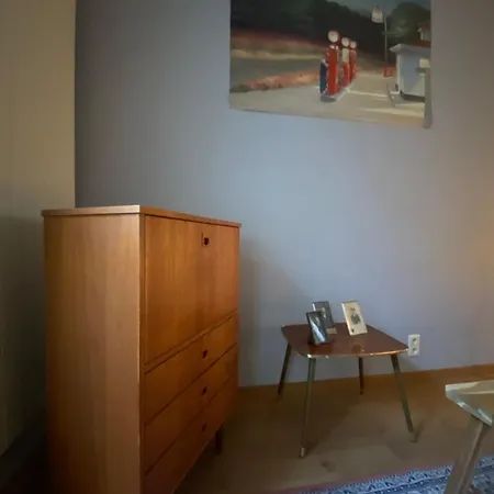 Bed and Breakfast Artist's Loft & Garden Γάνδη