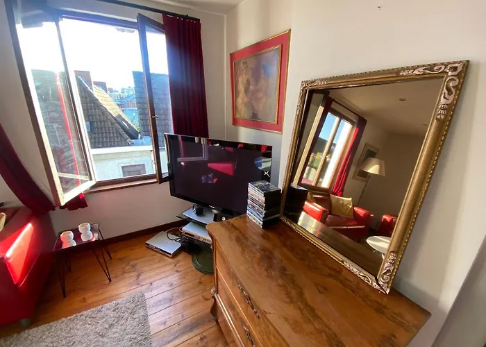 Artist's Loft & Garden Nocleg ze śniadaniem 4*