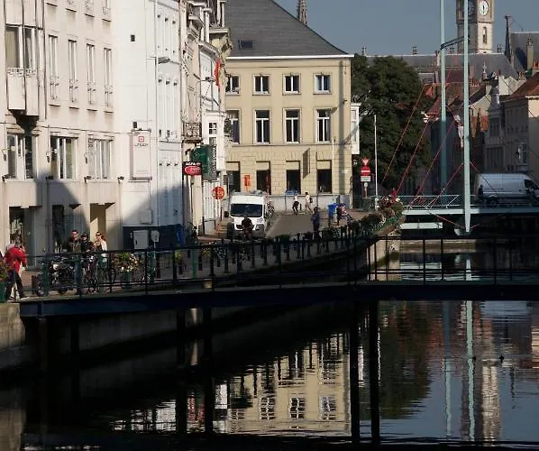 Nocleg ze śniadaniem Artist's Loft & Garden