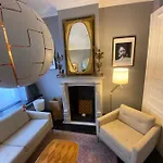 Bed & Breakfast Artist's Loft & Garden Ghent