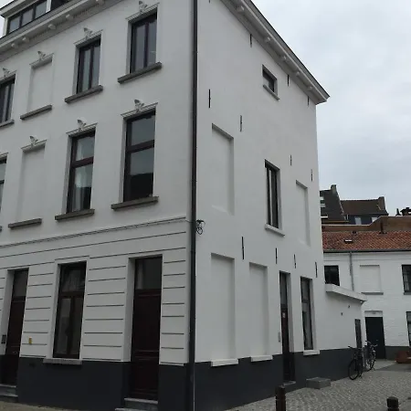 Artist's Loft & Garden Ghent
