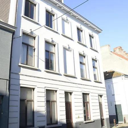 Bed & Breakfast Artist's Loft & Garden 3*