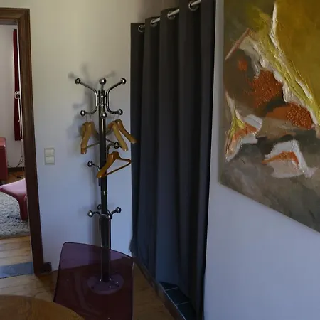 Artist's Loft & Garden 3*
