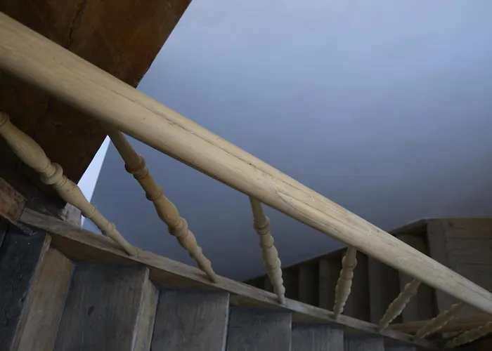 Alojamento de Acomodação e Pequeno-almoço Artist's Loft & Garden